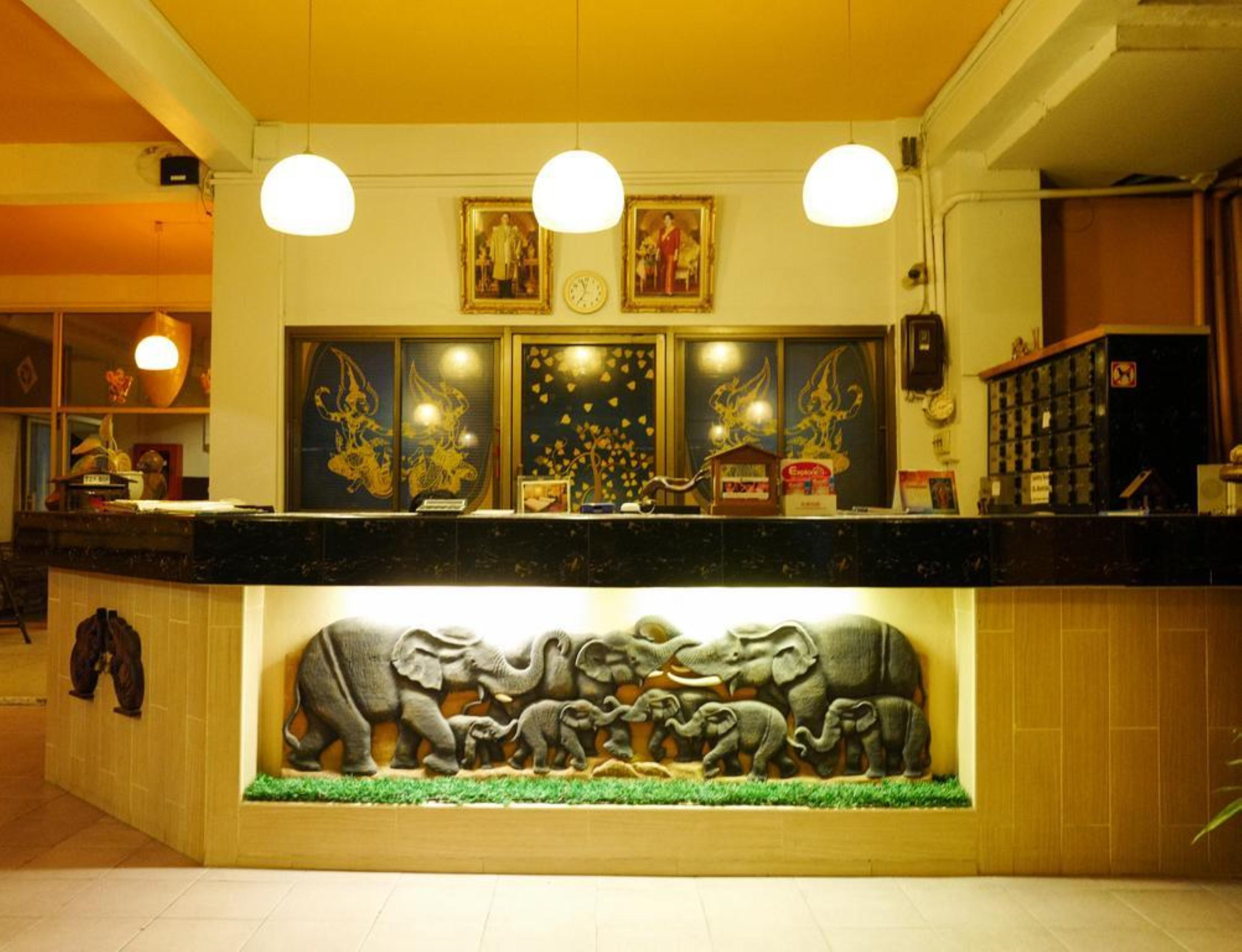 Luck Thai Hotel Чиангмай Экстерьер фото