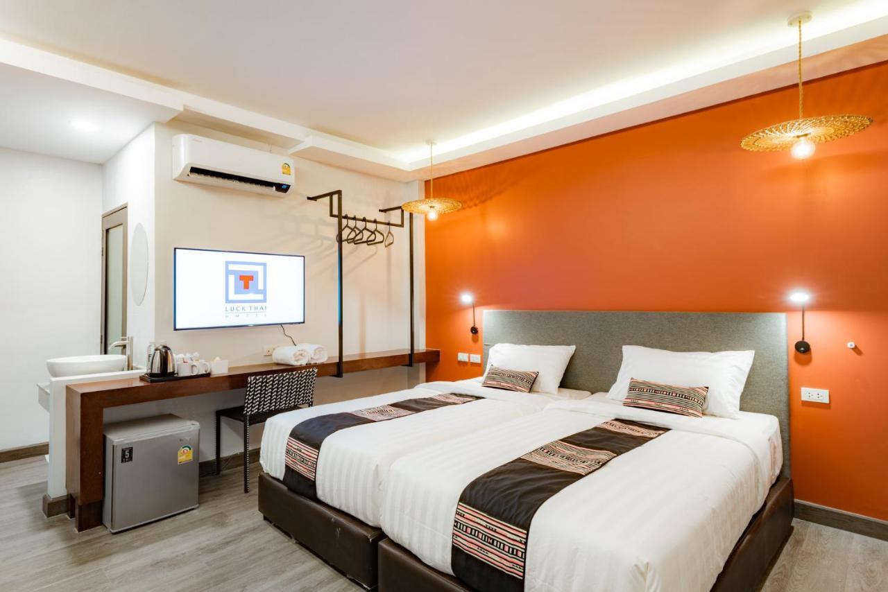 Luck Thai Hotel Чиангмай Экстерьер фото