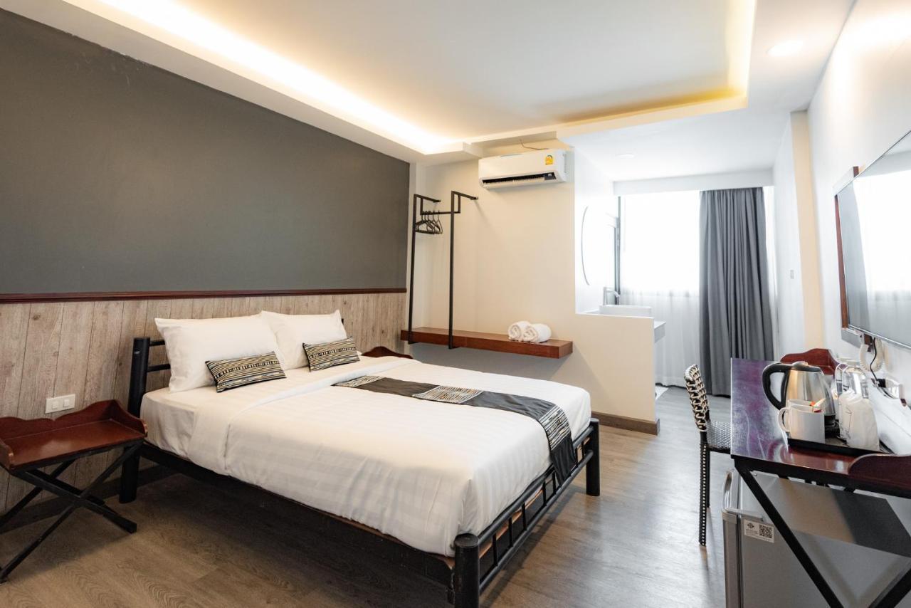 Luck Thai Hotel Чиангмай Экстерьер фото