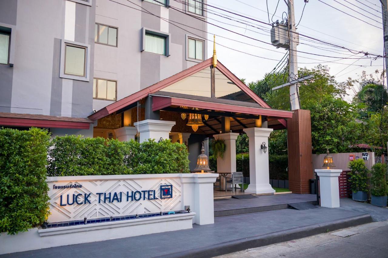 Luck Thai Hotel Чиангмай Экстерьер фото