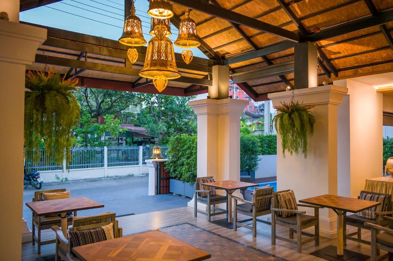 Luck Thai Hotel Чиангмай Экстерьер фото