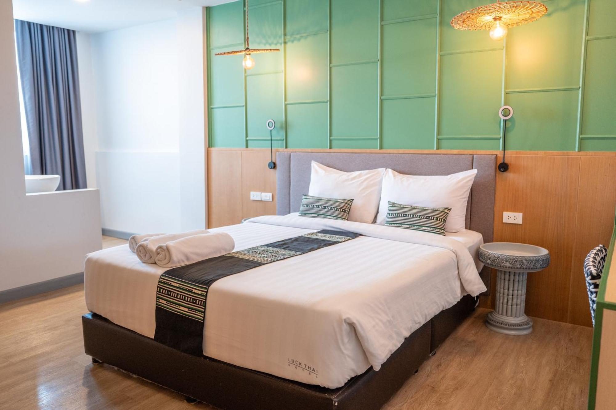 Luck Thai Hotel Чиангмай Экстерьер фото